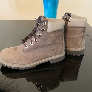 Timbs size 5.5Y